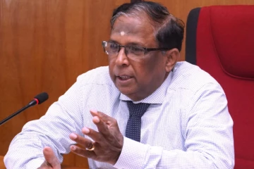 வடக்கு கல்வி அமைச்சில் தேங்கிக்கிடக்கும் புகார்கள்; ஆளுநர் உத்தரவு