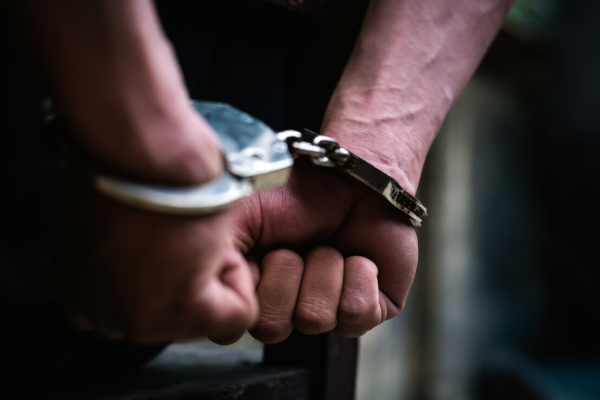யாழ். மணியந்தோட்டத்தில் ஐஸ் போதைப்பொருளிடன் ஒருவர் கைது | Jaffna One Arrested With Ice Drugs In Maniyanthota