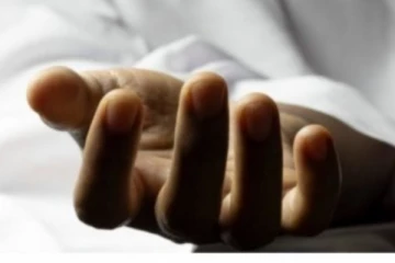 ප්‍රේම සබඳතාවයක් නිසා සිත් තැවුලට පත් තරුණියක් සියදිවි හානිකරගෙන..