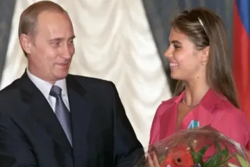 புடினுடைய இரகசிய காதலியால் இனி அவரது பணத்தை ஆடம்பரமாக செலவு செய்ய முடியாது... அமெரிக்கா வைத்த ஆப்பு!