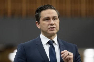 கன்சர்வடிவ் தலைவர் பியர் பொலியேவ் தோல்வியை ஒப்புக்கொண்டார்