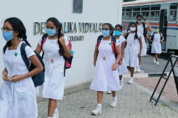 உயர்தரப் பரீட்சை தொடர்பில் அதிகாரிகளுக்கு பிரதமர் விடுத்த உத்தரவு!