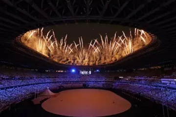 கண்கவர் கலைநிகழ்ச்சிகள்... வண்ணமயமாக தொடங்கியது டோக்கியோ ஒலிம்பிக்