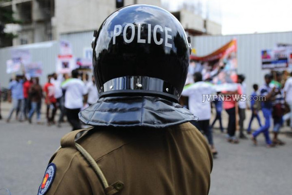 சோசலிசக் கட்சி அலுவலகத்தில் பொலிஸார் சோதனை | Police Raid The Socialist Party Office