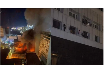 கம்போடியாவில் பயங்கர தீ விபத்து... - 10 பேர் பலி.. - பலர் படுகாயம் - அதிர்ச்சி சம்பவம்...!