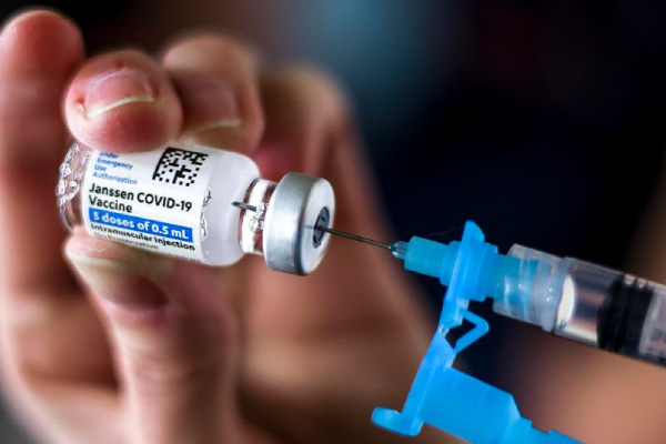 மூன்றாவது கொரோனா தடுப்பூசி ஏற்றப்படுவது தொடர்பில் வெளியிடப்பட்டுள்ள அறிவித்தல்! - ஐபிசி தமிழ்