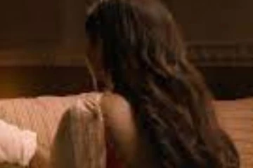 இனிமே யாரையும் நம்பி பிரஜோஜனம் இல்லை! பாம்பைப்போல் நடிகர் காலை சுற்றும் நடிகை