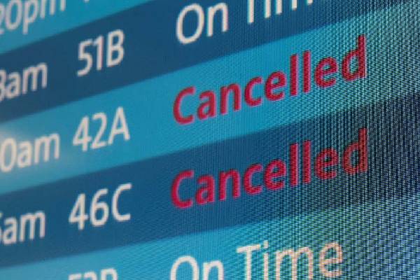 ஒரே நாளில் 3,300 விமானங்கள் ரத்து... 10,000 விமானங்கள் தாமதம்: எழுந்த புதிய அச்சம் | Airlines Cancel 3300 Us Flights ஒரே நாளில் 3,300 விமானங்கள் ரத்து... 10,000 விமானங்கள் தாமதம்: எழுந்த புதிய அச்சம் | Airlines Cancel 3300 Us Flights