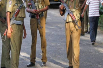 சாரதிகளுக்கு மது கொடுத்து சூட்சுமமாக இடம்பெற்ற சம்பவங்கள்! 4 பேர் சிக்கினர்