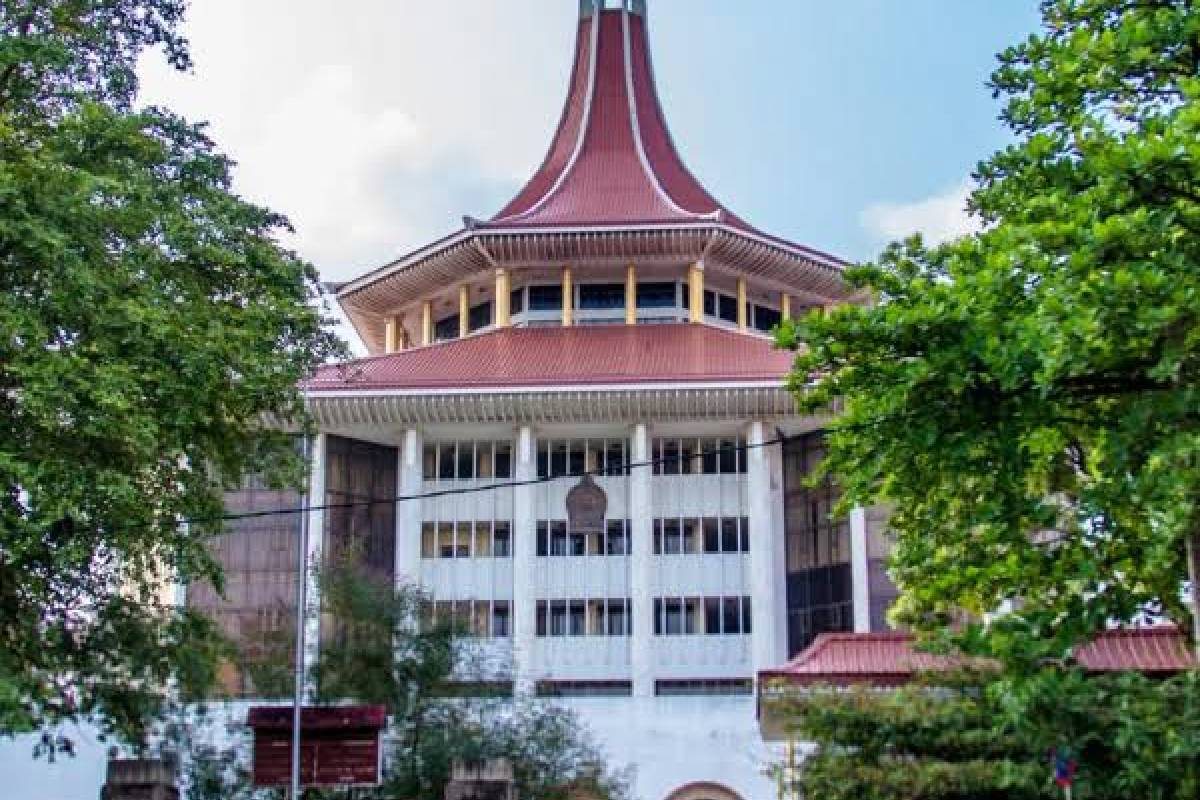 வெளிநாட்டுப் பயணத் தடைக்கு முன்னதாக வெளிநாடு பறந்தார் பிரேமலால் | Premalal Left The Country Before The Travel Ban வெளிநாட்டுப் பயணத் தடைக்கு முன்னதாக வெளிநாடு பறந்தார் பிரேமலால் | Premalal Left The Country Before The Travel Ban