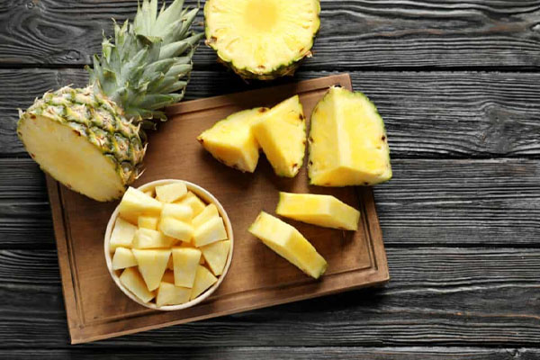 அன்னாசிப்பழம் இத்தனை ஆபத்துக்களை கொண்டுள்ளதா? | Pineapples So Dangerous