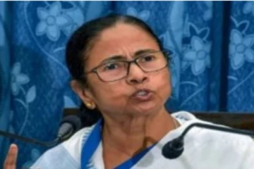 ஆட்சி மாற்றம் டெல்லியில் தான் வரும் - மம்தா பெனர்ஜி பேச்சு