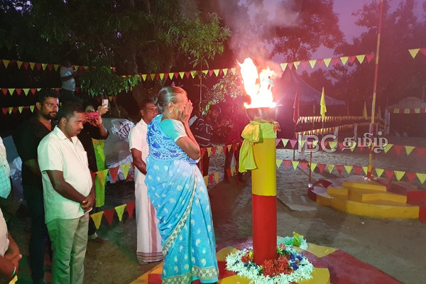 உலகப்பரப்பை உணர்வுடன் கடந்த தேசிய மாவீரர் நினைவெழுச்சி - திரண்ட பல்லாயிரம் மக்கள்- நேரடி ரிப்போர்ட் | Maaveerar Naal 2022 Live Updates