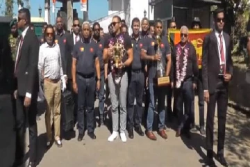 வரலாற்றில் முதல் முறையாக உலக றக்பி சம்பியன் வெற்றிக்கிண்ணம் இலங்கையில்