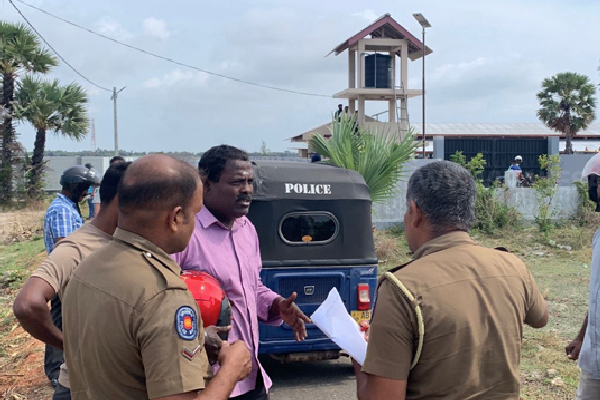 யாழில் பரபரப்பு; ஆர்ப்பாட்டத்தில் ஈடுபட்ட 08 பேர் கைது | 08 People Arrested Garbage Dumping Jaffna Ariyalai