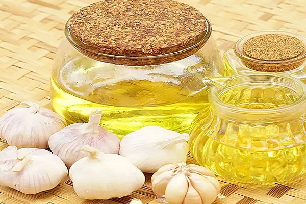 பூண்டை இப்படி சாப்பிடுபவர்களுக்கு கொலஸ்ட்ரால் வராதாம் | People Eat Garlic Like This Do Not Get Cholesterol