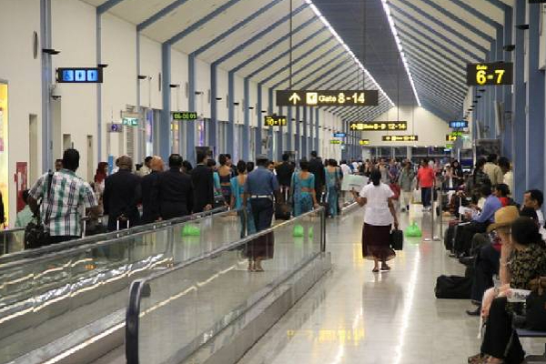 வெளிநாடொன்றில் இருந்து 41 இலங்கையர்கள் நாடு கடத்தல்! | 41 Sri Lankans Deported From Austraila