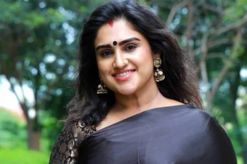 எனக்கும் இப்படி ஒரு அப்பா கிடைத்து இருந்தால்.. எமோஷனலாக பேசிய நடிகை வனிதா விஜயகுமார்!!