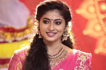 சீரியல் நடிகை வைஷ்ணவி அருள்மொழியா இப்படி.. வேற லெவல் கிளாமர்