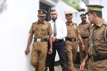 வைத்தியர் ஷாபியை மீண்டும் பணியில் இணைத்துக்கொள்வதை ஏற்க முடியாது - ஜயந்த சமரவீர