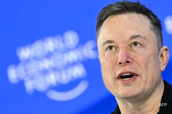 அரை மில்லியன் புலம்பெயர்ந்தோருக்கு குடியுரிமை வழங்க முடிவு செய்த ஐரோப்பிய நாடு | Spain Offers Legal Status To 500000