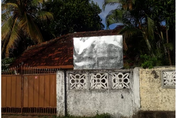 சாணக்கியனின் மட்டக்களப்பு காரியாலய பெயர் பலகை அடையாளம் தெரியாத நபர்களால் கிழித்து அழிப்பு