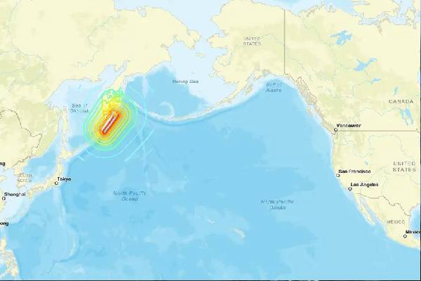 ரஷ்யாவை தாக்கிய சுனாமி: ஹவாயில் 6 அடி உயர அலைகள் | A Powerful Earthquake In Russia Tsunami In Japan