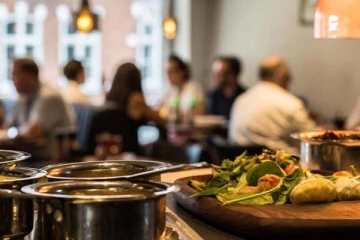 கண்டி உணவகத்தில் 630 பேருக்கு ஏற்பட்ட பரிதாப நிலை - சோதனையில் வெளியான அதிர்ச்சித் தகவல்