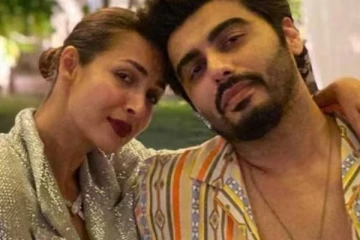 50 வயது நடிகையை பிரேக் அப் செய்கிறாரா போனி கபூர் மகன்!!