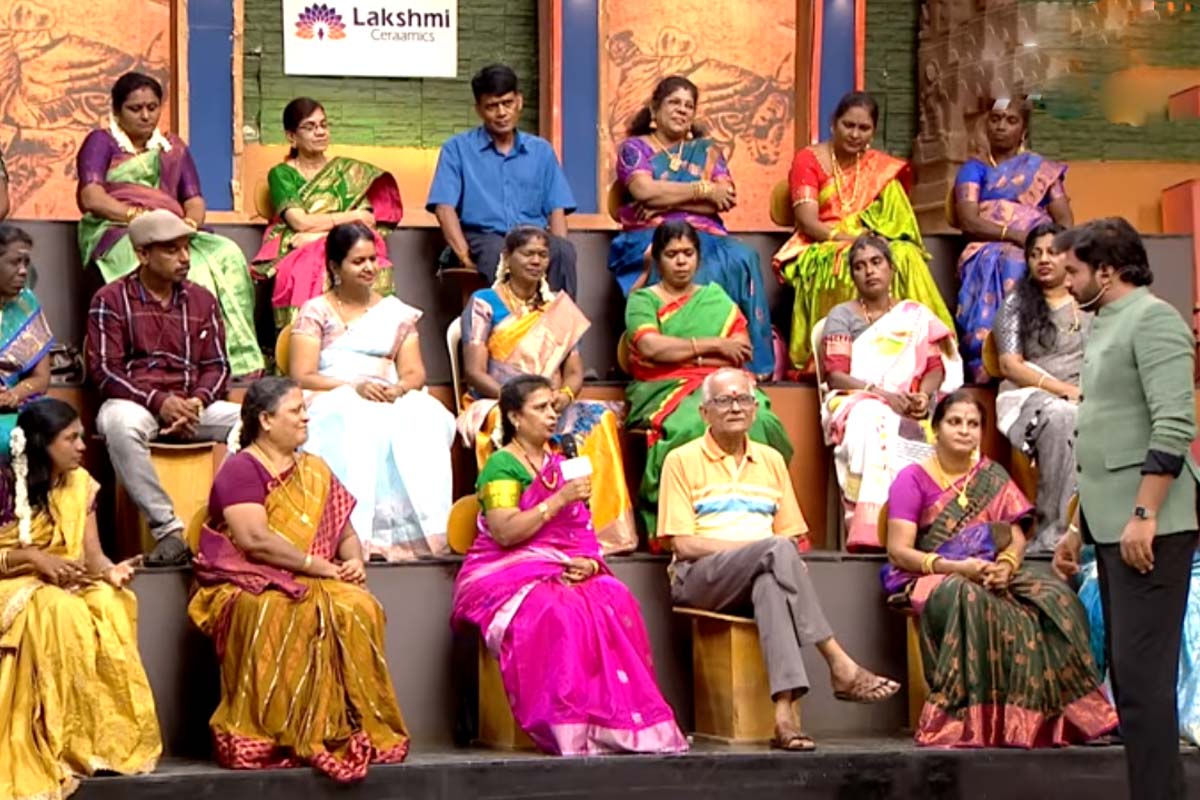 Tamizha Tamizha: மாமியார் வைக்கும் நெருக்கடிகள்... கைதட்டி தொகுப்பாளர் செய்த காரியம் | Tamizha Tamizha Mother In Lows Condition Shocking