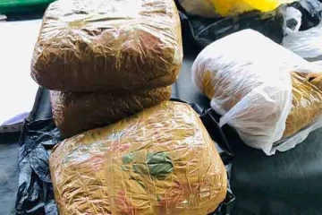 தமிழர் பகுதியில் ஆபத்தான பொருளுடன் பெண் உட்பட மூவர் கைது