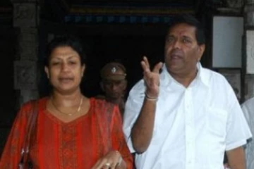 தமிழ் வர்த்தகரின் வீட்டில் ரகசிய அரசியல் சந்திப்பு