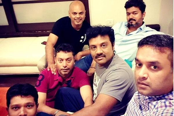 பிக் பாஸ் 5-ல் இளையதளபதி  விஜய்யின் நெருங்கிய நண்பர்! | A Close Friend Of Junior Vijay In Big Boss 5