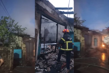 யாழில் இன்று அதிகாலையில் பரபரப்பை ஏற்படுத்திய தீ விபத்து; எரிந்து நாசமான பெரும்தொகை சொத்து