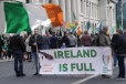 குடியேறிகளை திருப்பி அனுப்புவோம்! அயர்லாந்தின் சூடான திட்டம் பரிசீலனை