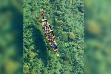 தூய்மையான நதி என்றால் இப்படி தான் இருக்கவேண்டும்.. ட்விட்டரில் வைரலாகும் புகைப்படம்!