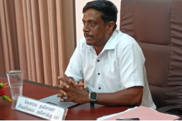 பிரதேசசபையின் காணியை கையகப்படுத்த இடமளிக்க முடியாது - வேலணை தவிசாளர் அசோக் காட்டம் | The Chairman Of Velanai Thavisalar Ashok Kattam