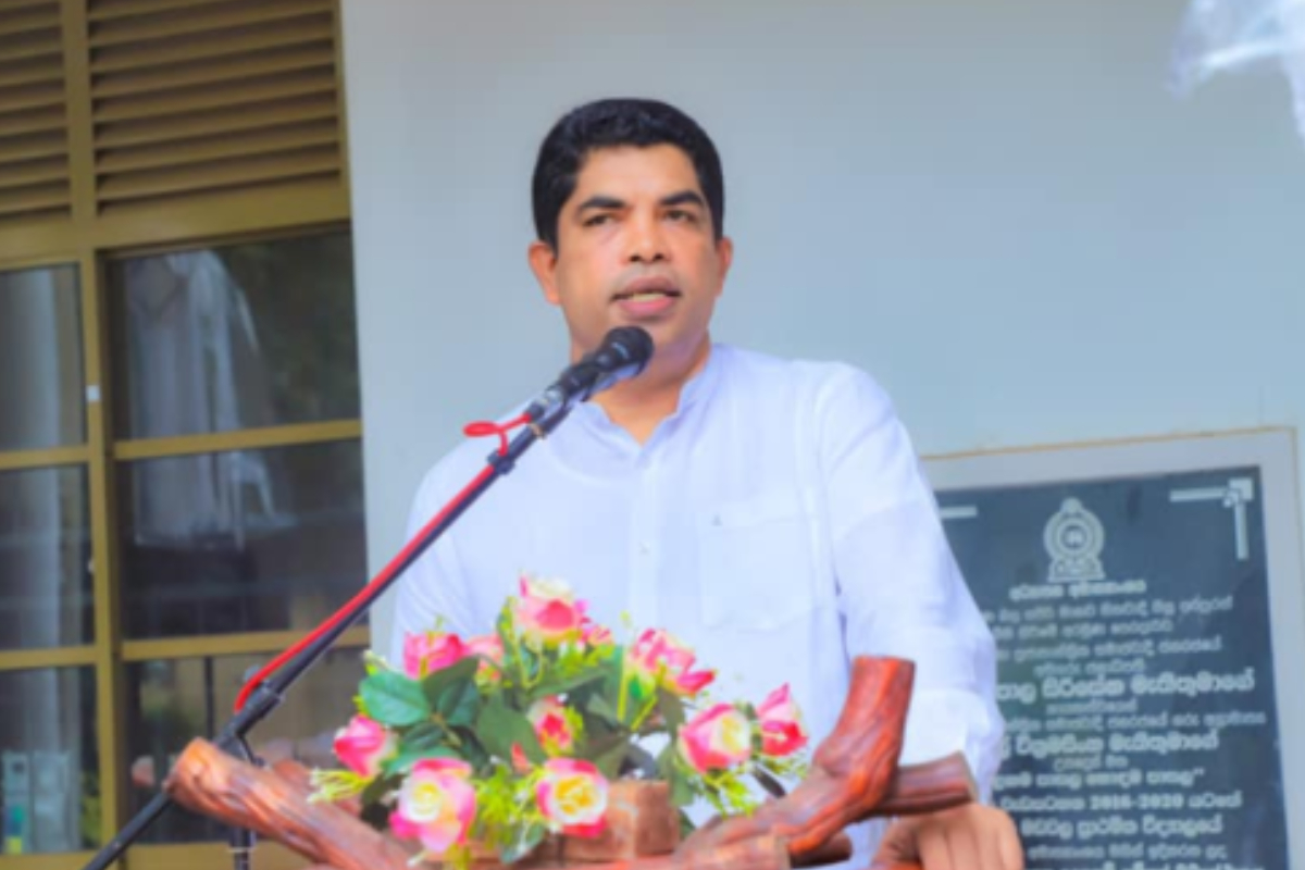 வியட்நாம் தலைவரைப் போல் மகிந்தவும் போற்றப்பட வேண்டும் - இப்படிக் கூறும் மொட்டுக் கட்சி உறுப்பினர் | Leader Vietnam Mahinda Also Deserves