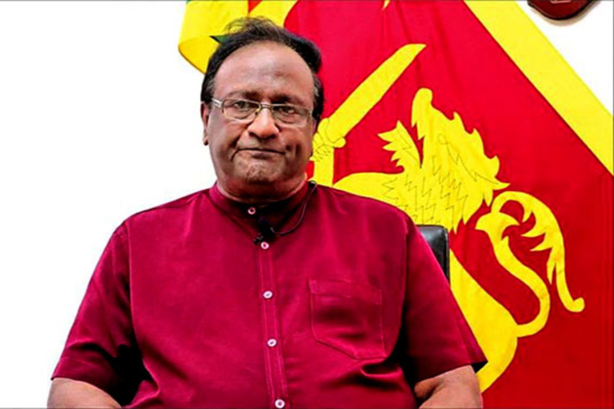 3 இலட்சம் மக்களை மனித கேடயங்களாக பயன்படுத்திய விடுதலைப் புலிகளின் தலைவர் : சர்ச்சையை கிளப்பும் சரத் வீரசேகர | If War Starts Anura Govt Mus Take Responsibality 3 இலட்சம் மக்களை மனித கேடயங்களாக பயன்படுத்திய விடுதலைப் புலிகளின் தலைவர் : சர்ச்சையை கிளப்பும் சரத் வீரசேகர | If War Starts Anura Govt Mus Take Responsibality