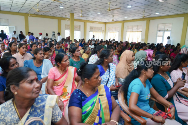 போர் முடிந்து நீண்ட வருடங்களாகியும் மாறாமலிருக்கும் வடு.. மன்னாரில் பிரதமர் ஹரிணி தெரிவிப்பு | Prime Minister Harini In Mannar Sri Lankan Tamils