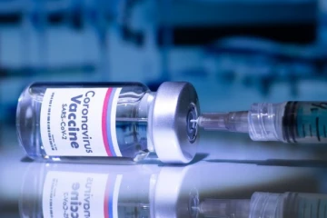 கொரோனா தடுப்பு ஊசி மருந்தை வழங்கி துறைமுகத்தை பெற இந்தியா அழுத்தம்!