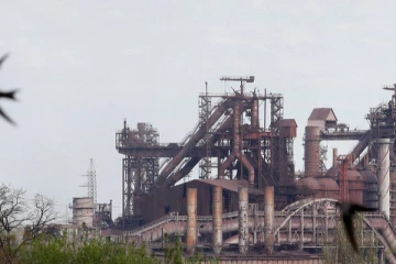 ரஷ்ய ஆக்கிரமிப்பையும் மீறி இரும்பு தொழிற்சாலையில் இருந்து தப்பிச்சென்ற பொதுமக்கள்! (Video)