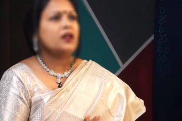 அம்மா ரோலுக்கு கூட அட்ஜெஸ்ட்மெண்ட் பண்ண சொல்றாங்க!! துணை நடிகை ஓப்பன் டாக்..