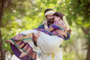 சினேகாவின் மகளா இது.... இவ்வளவு வளர்ந்துட்டாரே! மனைவியை அலேக்காக தூக்கிய பிரசன்னா