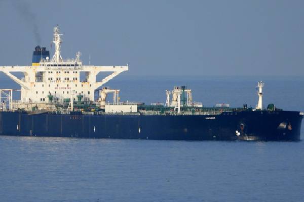 வெனிசுலாவில் இருந்து கைப்பற்றப்பட்ட கச்சா எண்ணெய்... விற்க முடிவு செய்த ட்ரம்ப் | Sell Oil Seized From Venezuela