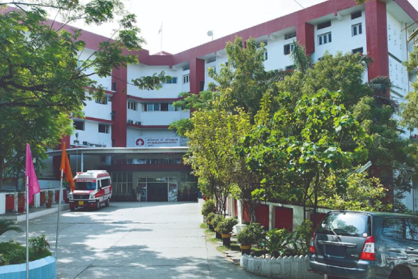 16 டெலிமெடிசின் ரோபோக்களை அறிமுகம் செய்து மதுரை மீனாட்சி மிஷன் மருத்துவமனை மாபெரும் சாதனை | Madurai Meenakshi Hospital Telemedicine Robots