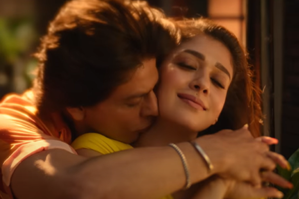 பாலிவுட் பாட்ஷா ஷாருக்கானுக்கே இப்படியொரு நிலைமையா.. நயன்தாரா மீது கடும் கோபத்தில் ரசிகர்கள் | Fans Angry Because Of Nayanthara