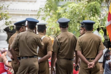 விக்டோரியா வனப்பகுதியில் இருந்து வெடிபொருட்கள் கண்டெடுப்பு