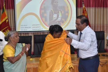 இலங்கைக்கு பெருமை சேர்த்த மூதாட்டிக்கு முல்லைத்தீவு மாவட்டச் செயலகத்தால் கௌரவிப்பு (Photos)