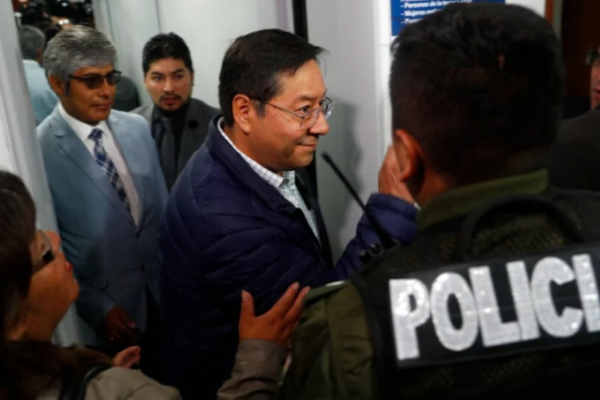 பொலிவியாவின் முன்னாள் ஜனாதிபதி திடீர் கைது | Former President Of Bolivia Arrested Suddenly